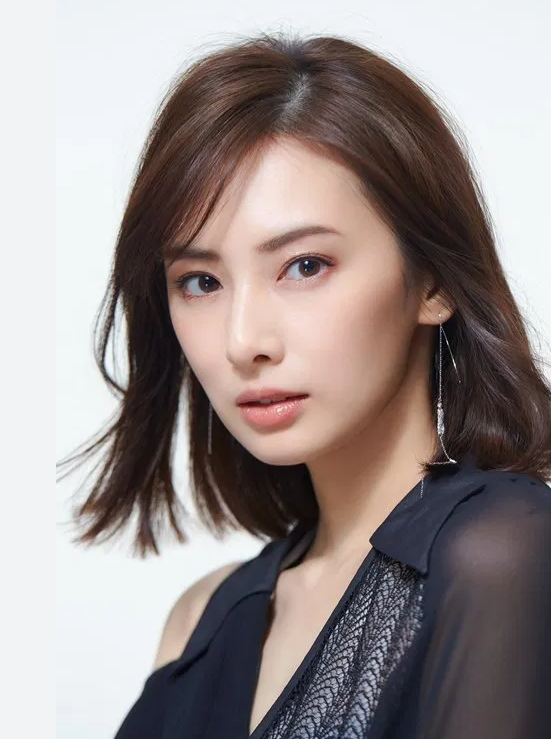 北川景子 なだらかなアーチ型の眉尻